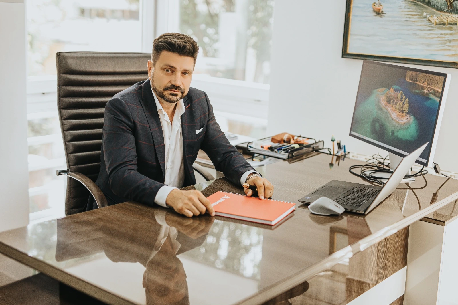 Adrian Prahoveanu – Management Dromcons